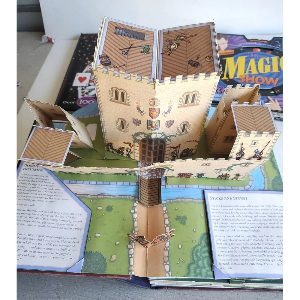Pop-Up Castle Medieval Days & Knights Sabuda & Reinhart Olmon Magic Book Lot 3